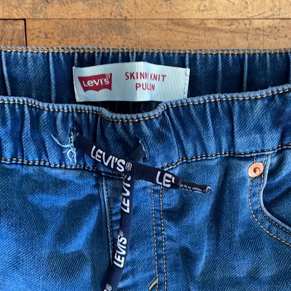 Boy’s Levi’s jeans - Picture 2 of 5